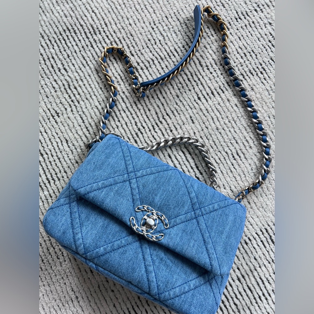 CHANEL DENIM 19 bag with BOX AND dust bag like new condition